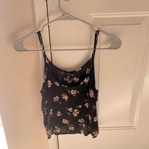 Cute Top! perfect for summer or spring